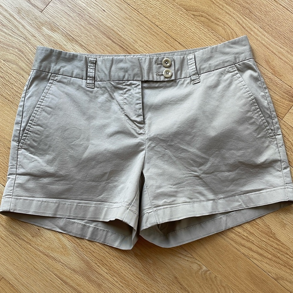 Vineyard Vines Khaki/Taupe Women’s Cotton Shorts